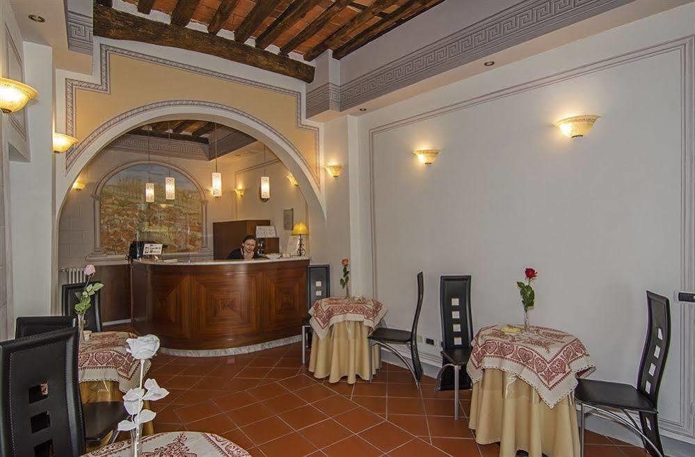 Dimora Dei Guelfi Luxury Rooms ลุคคา ภายนอก รูปภาพ